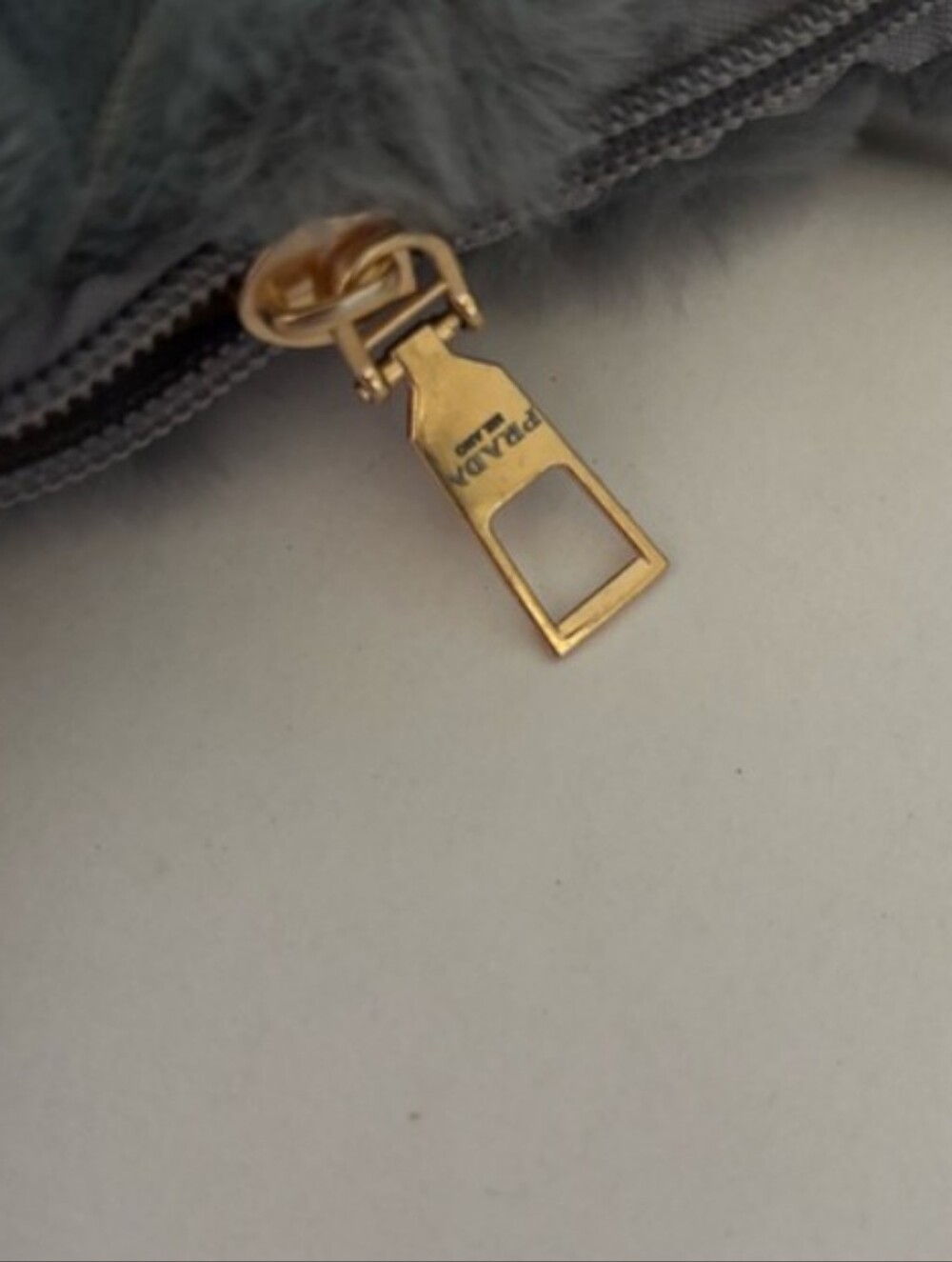 Prada VIP Bag - Picture 5 of 6